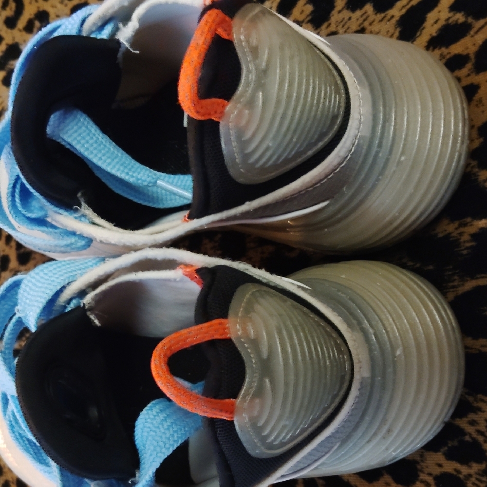 Nike White and Blue Sneakers with Chunky Sole - Picture 7 of 12